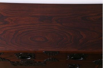 中古美品　岩谷堂箪笥　かくし付き　鳳凰紋　大振りな六尺整理箪笥(衣装箪笥、チェスト)