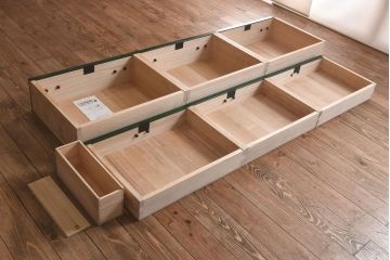 中古　二本松箪笥　田中家具　個性的でモダンな両開き戸付きチェスト(箪笥、引き出し)