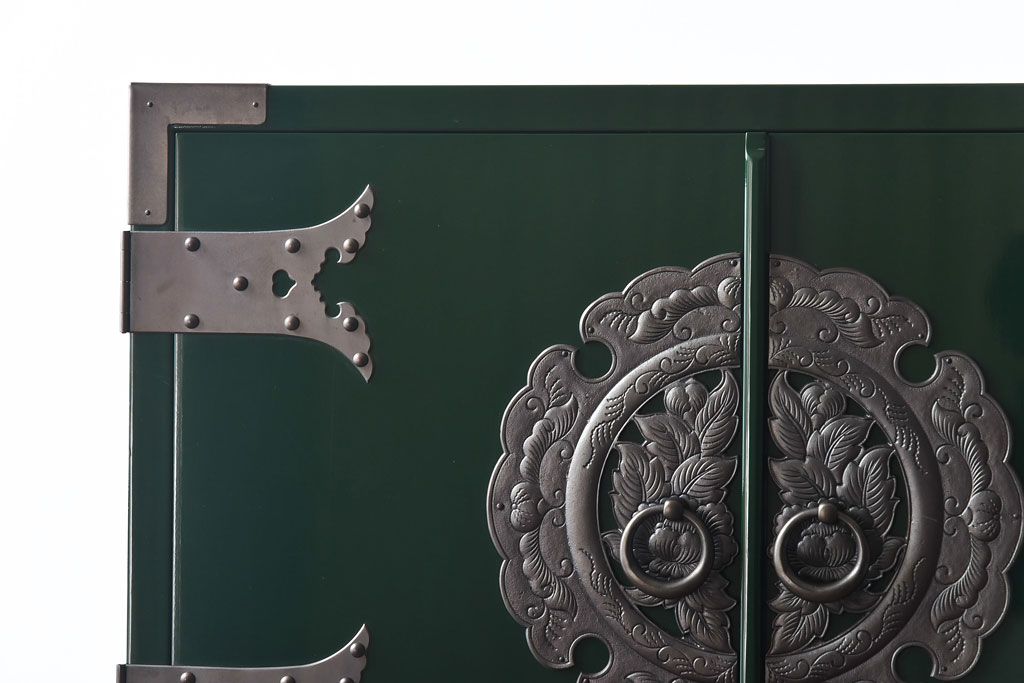 中古　二本松箪笥　田中家具　個性的でモダンな両開き戸付きチェスト(箪笥、引き出し)