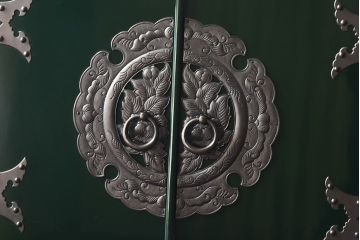 中古　二本松箪笥　田中家具　個性的でモダンな両開き戸付きチェスト(箪笥、引き出し)