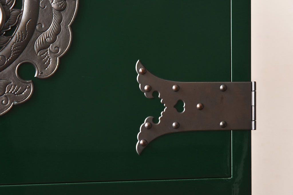 中古　二本松箪笥　田中家具　個性的でモダンな両開き戸付きチェスト(箪笥、引き出し)