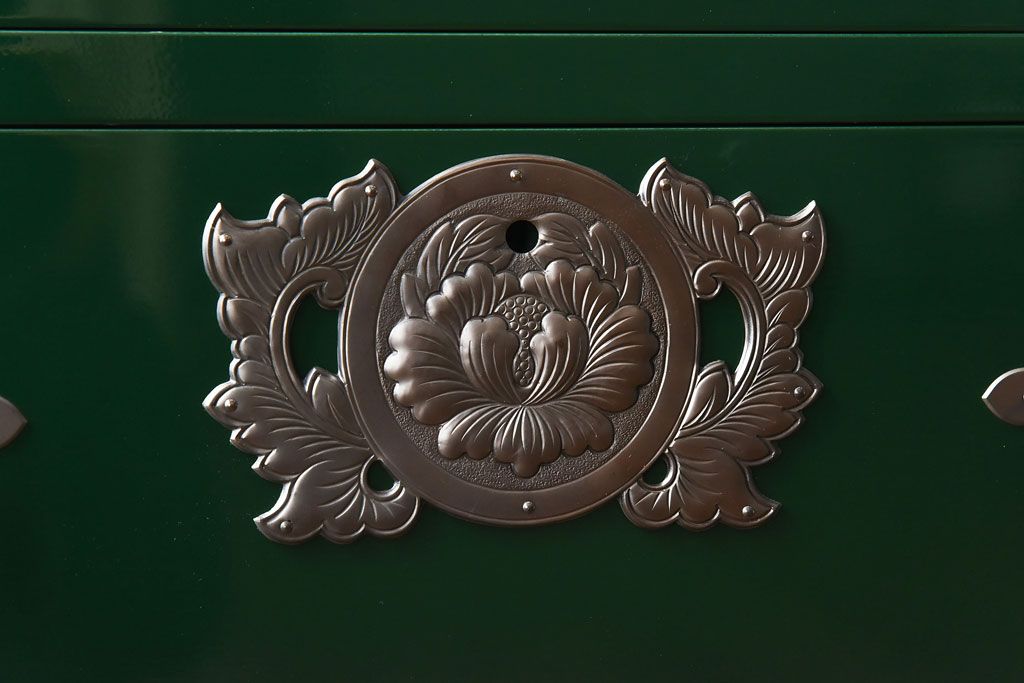 中古　二本松箪笥　田中家具　個性的でモダンな両開き戸付きチェスト(箪笥、引き出し)