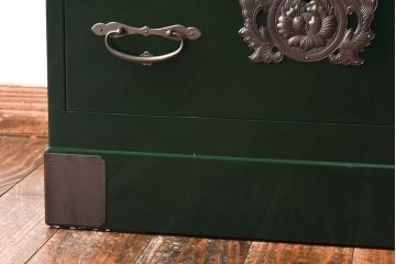 中古　二本松箪笥　田中家具　個性的でモダンな両開き戸付きチェスト(箪笥、引き出し)