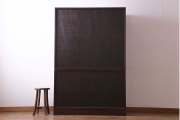 中古美品　民芸家具　モダンでシックな雰囲気が魅力の水屋箪笥(食器棚、戸棚)(定価約40万円)