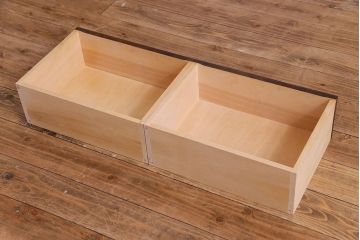 中古　北海道民芸家具　上質なつくりとクラシカルな佇まいが素敵な本箱・小(ブックケース、収納棚)