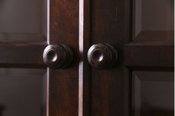 中古　北海道民芸家具　上質なつくりとクラシカルな佇まいが素敵な本箱・小(ブックケース、収納棚)