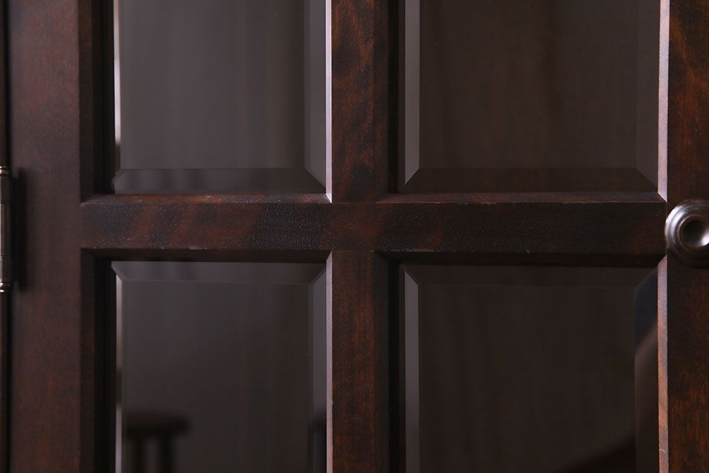 中古　北海道民芸家具　上質なつくりとクラシカルな佇まいが素敵な本箱・小(ブックケース、収納棚)