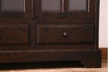 中古　北海道民芸家具　上質なつくりとクラシカルな佇まいが素敵な本箱・小(ブックケース、収納棚)