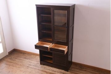 中古美品　松本民芸家具　上品な和の雰囲気漂う食器戸棚(食器棚、収納棚、キャビネット)