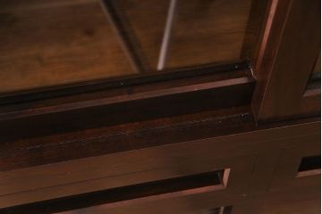 中古美品　松本民芸家具　上品な和の雰囲気漂う食器戸棚(食器棚、収納棚、キャビネット)