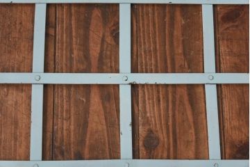 アンティーク雑貨　昭和中期　シャビー質感がお洒落なアイアン製のカゴ(小物入れ、バスケット)