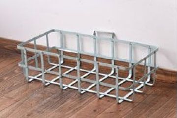 アンティーク雑貨　昭和中期　シャビー質感がお洒落なアイアン製のカゴ(小物入れ、バスケット)