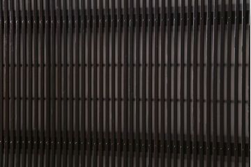 和製アンティーク　板ガラス裏障子留め 濃い色味の細い縦桟が和モダンの雰囲気を漂わせる格子戸(仕切り戸、引き戸、建具)4枚組