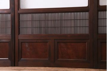昭和期　板ガラス裏障子留め　ケヤキ材の腰板が目を惹くガラス入り格子戸(ガラス帯戸、仕切り戸、引き戸、建具)4枚組