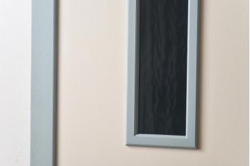 レトロ　色ガラス入り　淡い水色が爽やかなペイントドア(扉、建具)