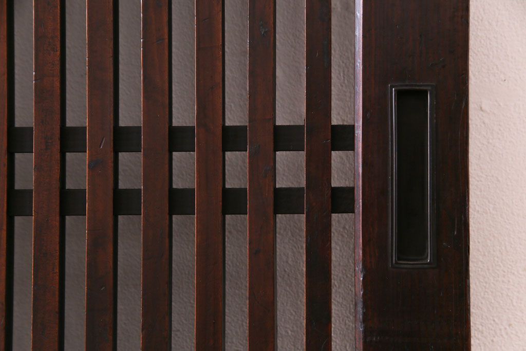 和製アンティーク　渋みのある色合いの格子帯戸1枚(引き戸、建具)(1)