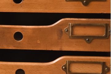 アンティーク家具　イギリスアンティーク　希少品　珍しい蛇腹シャッターが付いたレコードチェスト(収納棚、書類ケース、キャビネット、ミュージックキャビネット)