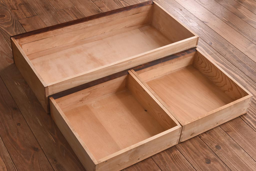 中古　九州民芸家具　シックでモダンな佇まいのチェスト(衣装箪笥、引き出し)