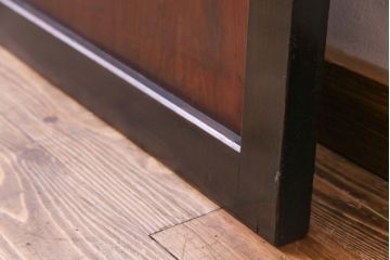 和製アンティーク　漆塗り　燻された風合いが味わい深い帯戸(板戸)