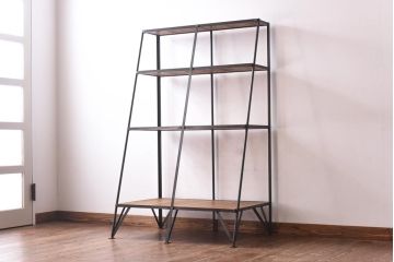 ラフジュオリジナル　チーク無垢材　シンプルながら使い勝手の良い台形アイアンラック(飾り棚、陳列棚)(2)