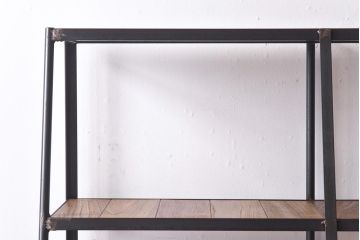 ラフジュオリジナル　チーク無垢材　シンプルながら使い勝手の良い台形アイアンラック(飾り棚、陳列棚)(2)