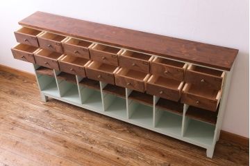 ペイント家具　リメイク品　レトロな雰囲気が可愛らしいロッカー・7列(収納棚、オープンラック、引き出し)(2)