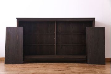 大正昭和初期　ラフジュ工房オリジナル　花菱模様ガラス入り　レトロな雰囲気溢れるアンティークのガラス戸棚(食器棚、収納棚)(1)