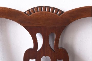 アンティーク家具　イギリスアンティーク　ウォールナット材　透かし彫りが上品なチェア(椅子、ダイニングチェア、ワークチェア)(1)