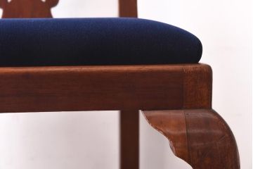 アンティーク家具　イギリスアンティーク　ウォールナット材　透かし彫りが上品なチェア(椅子、ダイニングチェア、ワークチェア)(1)