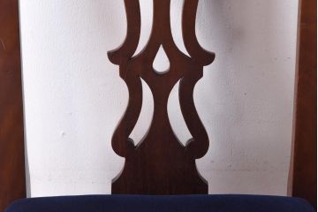 アンティーク家具　イギリスアンティーク　ウォールナット材　透かし彫りが上品なチェア(椅子、ダイニングチェア、ワークチェア)(2)