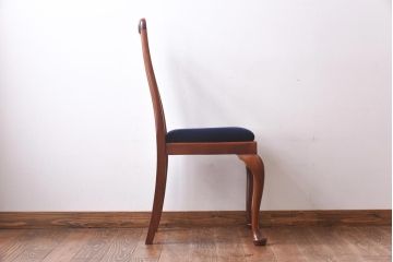 アンティーク家具　イギリスアンティーク　ウォールナット材　透かし彫りが上品なチェア(椅子、ダイニングチェア、ワークチェア)(3)