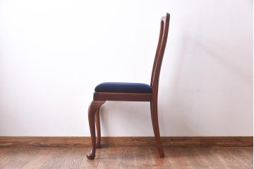 アンティーク家具　イギリスアンティーク　ウォールナット材　透かし彫りが上品なチェア(椅子、ダイニングチェア、ワークチェア)(3)