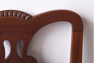 アンティーク家具　イギリスアンティーク　ウォールナット材　透かし彫りが上品なチェア(椅子、ダイニングチェア、ワークチェア)(3)