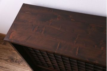 ラフジュオリジナル　明治期　ケヤキ材　古い建具を活かしたリメイクガラス戸棚(収納棚、食器棚)