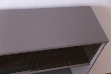 北欧ビンテージ　ペイント家具　シックな雰囲気漂うサイドボード(収納棚、キャビネット)