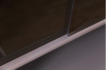 北欧ビンテージ　ペイント家具　シックな雰囲気漂うサイドボード(収納棚、キャビネット)