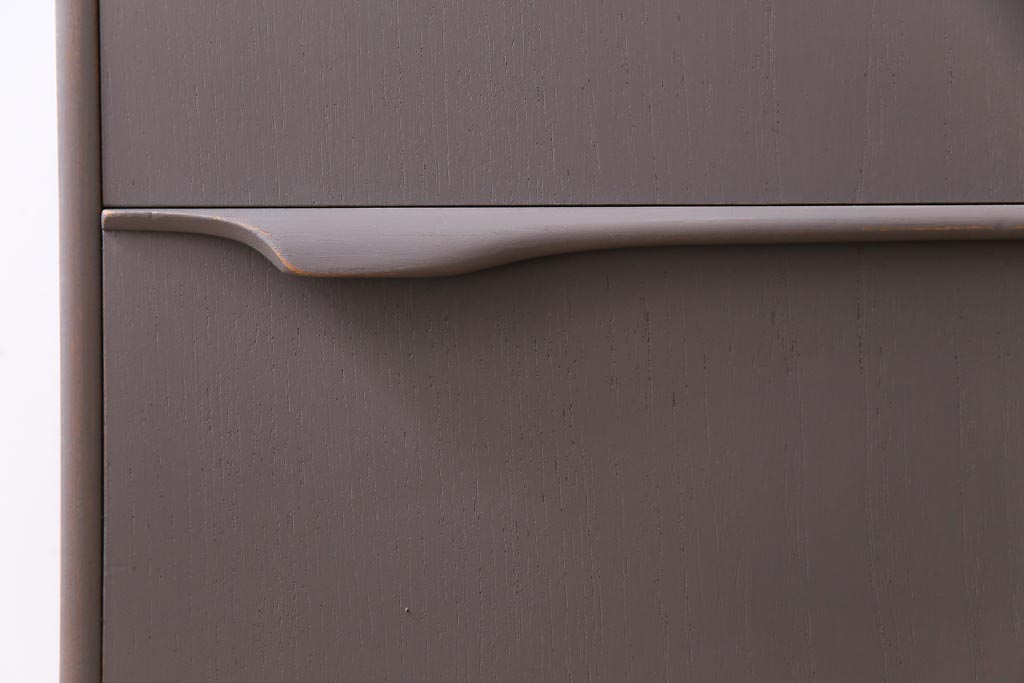 北欧ビンテージ　ペイント家具　シックな雰囲気漂うサイドボード(収納棚、キャビネット)