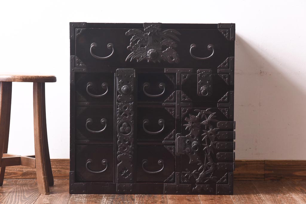 【希少】木製 堆朱 漆塗り 手彫り 小箪笥 小引き出し 引き出し 収納 松竹梅 希少】木製 堆朱 漆塗り 小箪笥 小引き出し 小物入れ 引き出し 収納