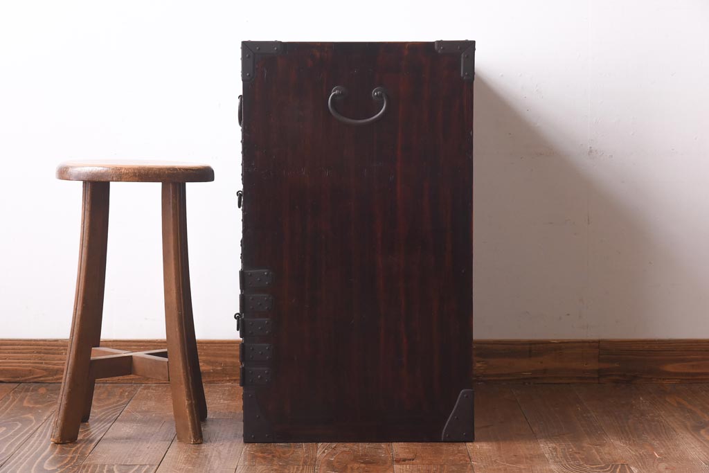 アンティーク家具　和製アンティーク　総桐材　松竹梅・鳥図　職人の技が生きる上手物の庄内小箪笥(小引き出し、引き出し、桐箪笥、桐たんす)