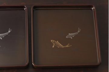 アンティーク雑貨　和製アンティーク　鯉の図　和の雰囲気漂う漆塗りのお膳(お盆、トレー)2枚セット
