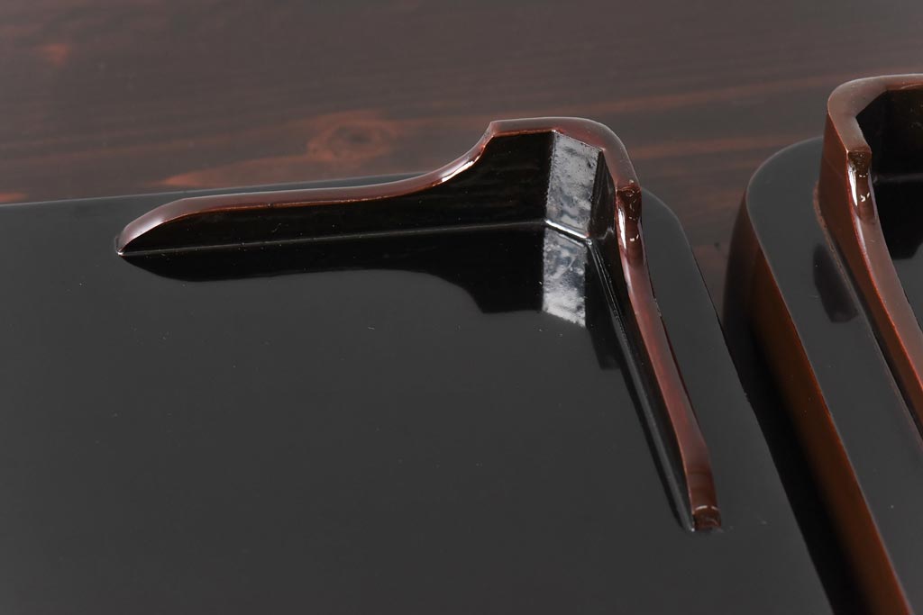 アンティーク雑貨　和製アンティーク　鯉の図　和の雰囲気漂う漆塗りのお膳(お盆、トレー)2枚セット