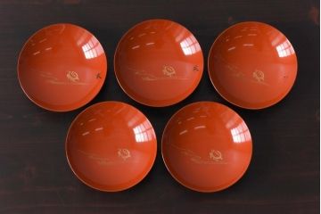 和製アンティーク　鶴松亀　朱塗りの木製椀(漆器、和食器)5客セット