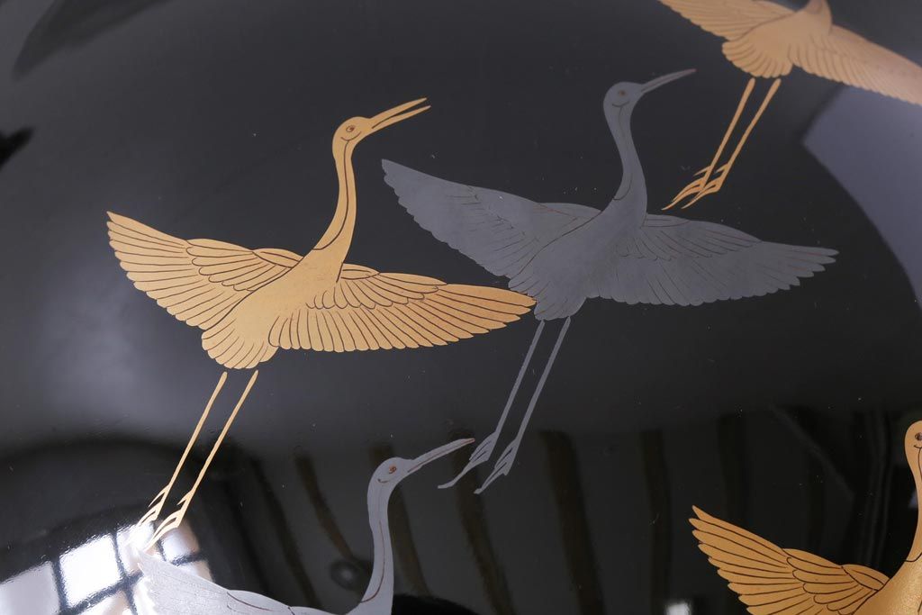 和製アンティーク　金彩・銀彩蒔絵　鶴の図　つやのある質感が上品な木製食籠(菓子器、菓子入れ)