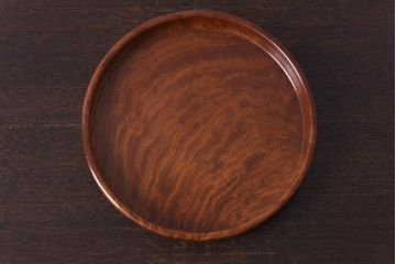 昭和レトロ　ケヤキ材　縮杢が印象的な温もり溢れる丸盆(お盆、トレー)