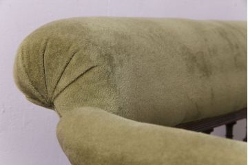 アンティーク家具　イギリスアンティーク　ウォールナット　凝ったデザインと上品な佇まいが素敵なソファ(2人掛けソファ、長椅子)