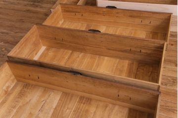 アンティーク家具　和製アンティーク　大正時代　桐材　和の風情あふれる重ね佐渡箪笥(衣装箪笥、チェスト、ローボード、桐箪笥、桐たんす)