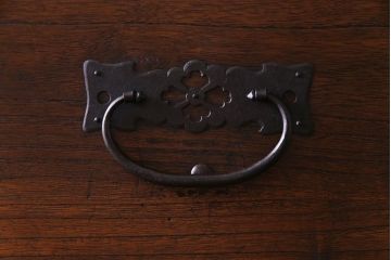 アンティーク家具　和製アンティーク　大正時代　桐材　和の風情あふれる重ね佐渡箪笥(衣装箪笥、チェスト、ローボード、桐箪笥、桐たんす)