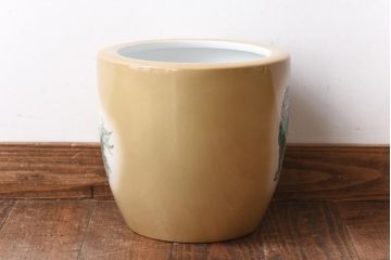 アンティーク雑貨　ノリタケ(日陶・則武)　唐獅子の図が目を引く火鉢(手あぶり、鉢カバー)