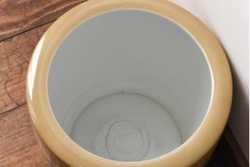 アンティーク雑貨　ノリタケ(日陶・則武)　唐獅子の図が目を引く火鉢(手あぶり、鉢カバー)