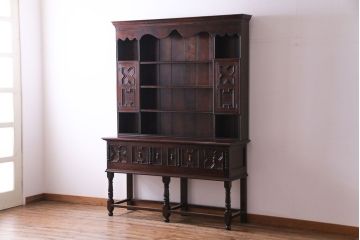 中古　松本民芸家具　凝った意匠が目を引くA型皿棚(キッチンボード、飾り棚)(定価約116万円)